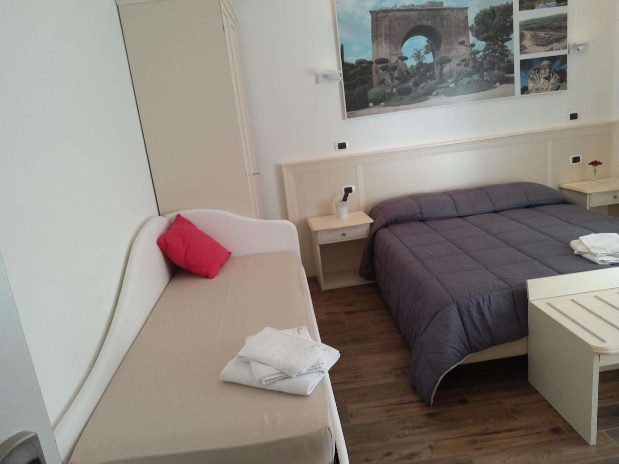 Domus Al Corso Con Servizio B&B Каноза-ді-Пулья Екстер'єр фото
