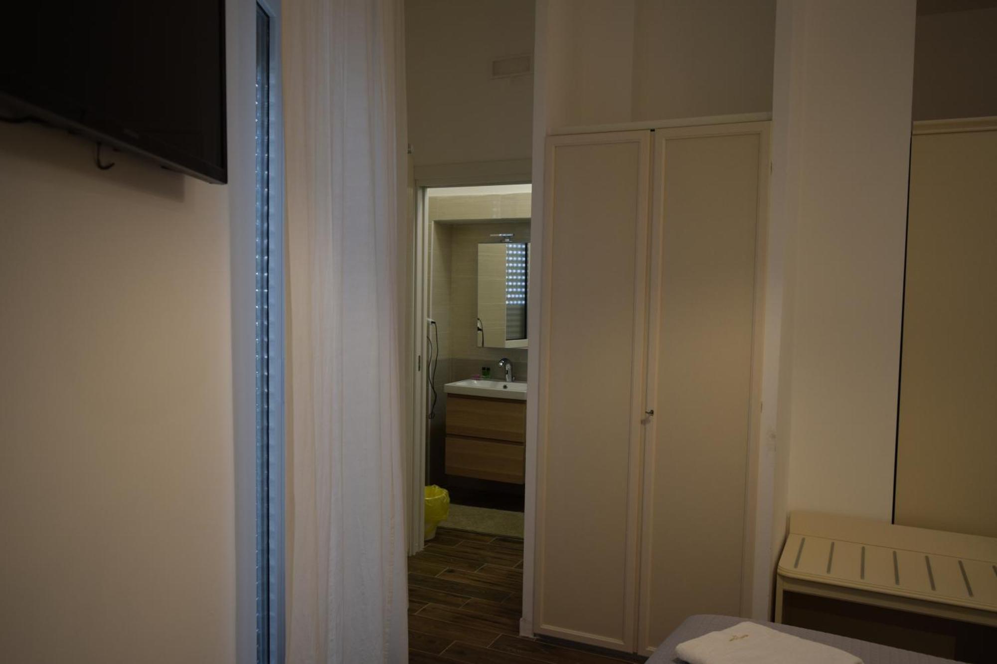 Domus Al Corso Con Servizio B&B Каноза-ді-Пулья Екстер'єр фото
