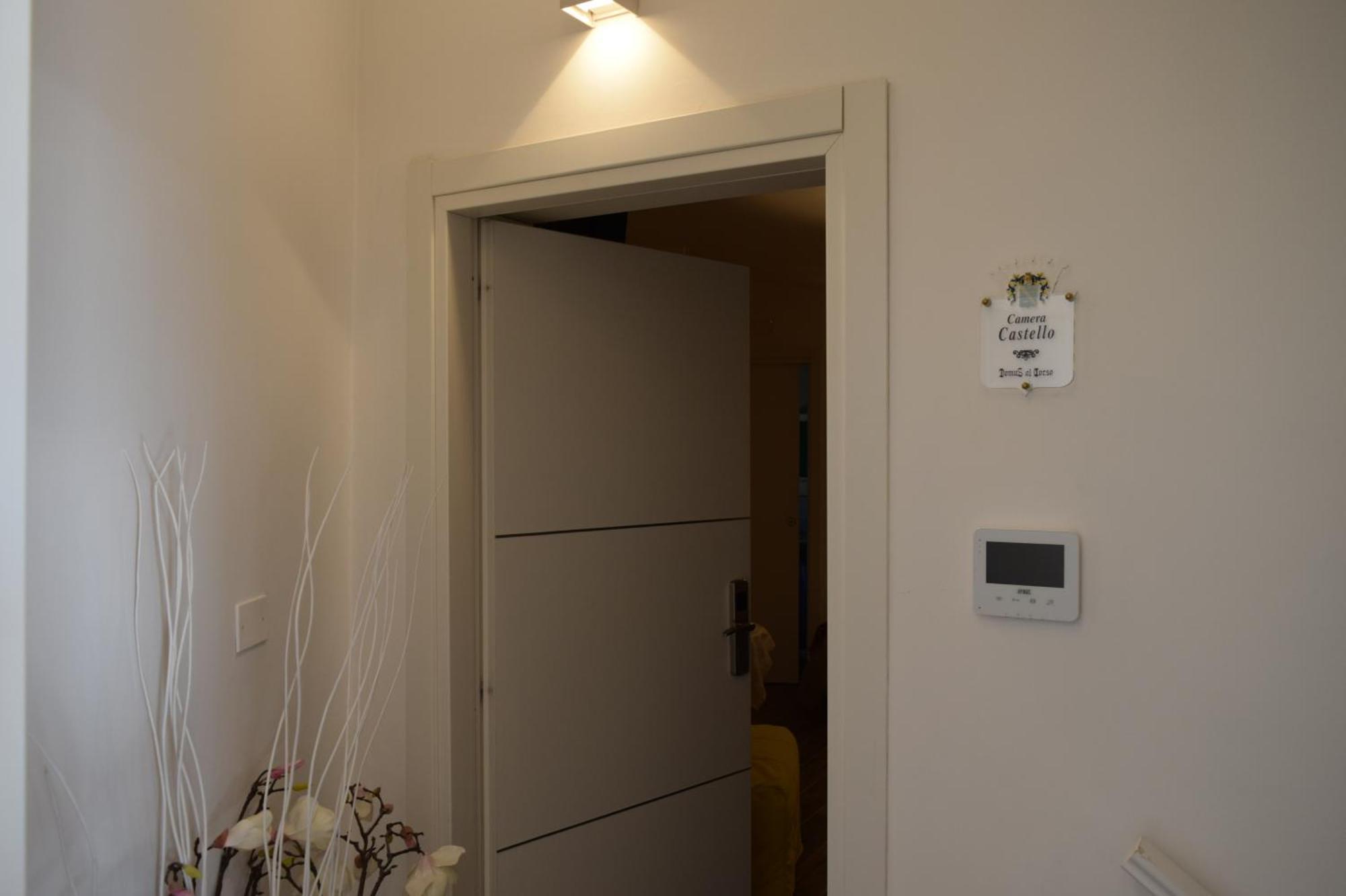 Domus Al Corso Con Servizio B&B Каноза-ді-Пулья Екстер'єр фото