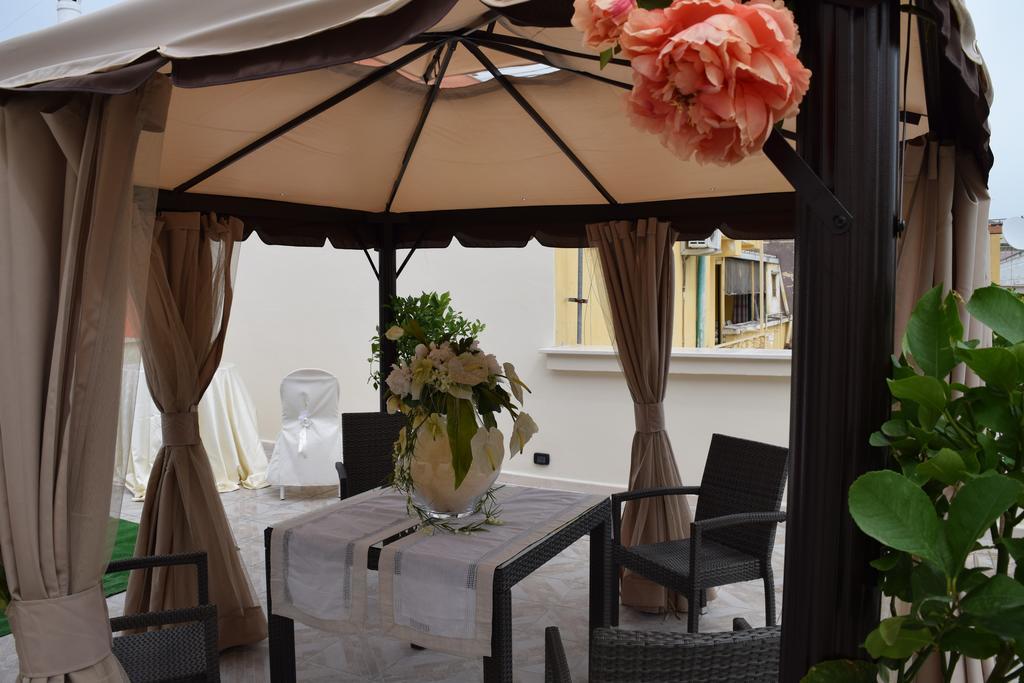 Domus Al Corso Con Servizio B&B Каноза-ді-Пулья Екстер'єр фото